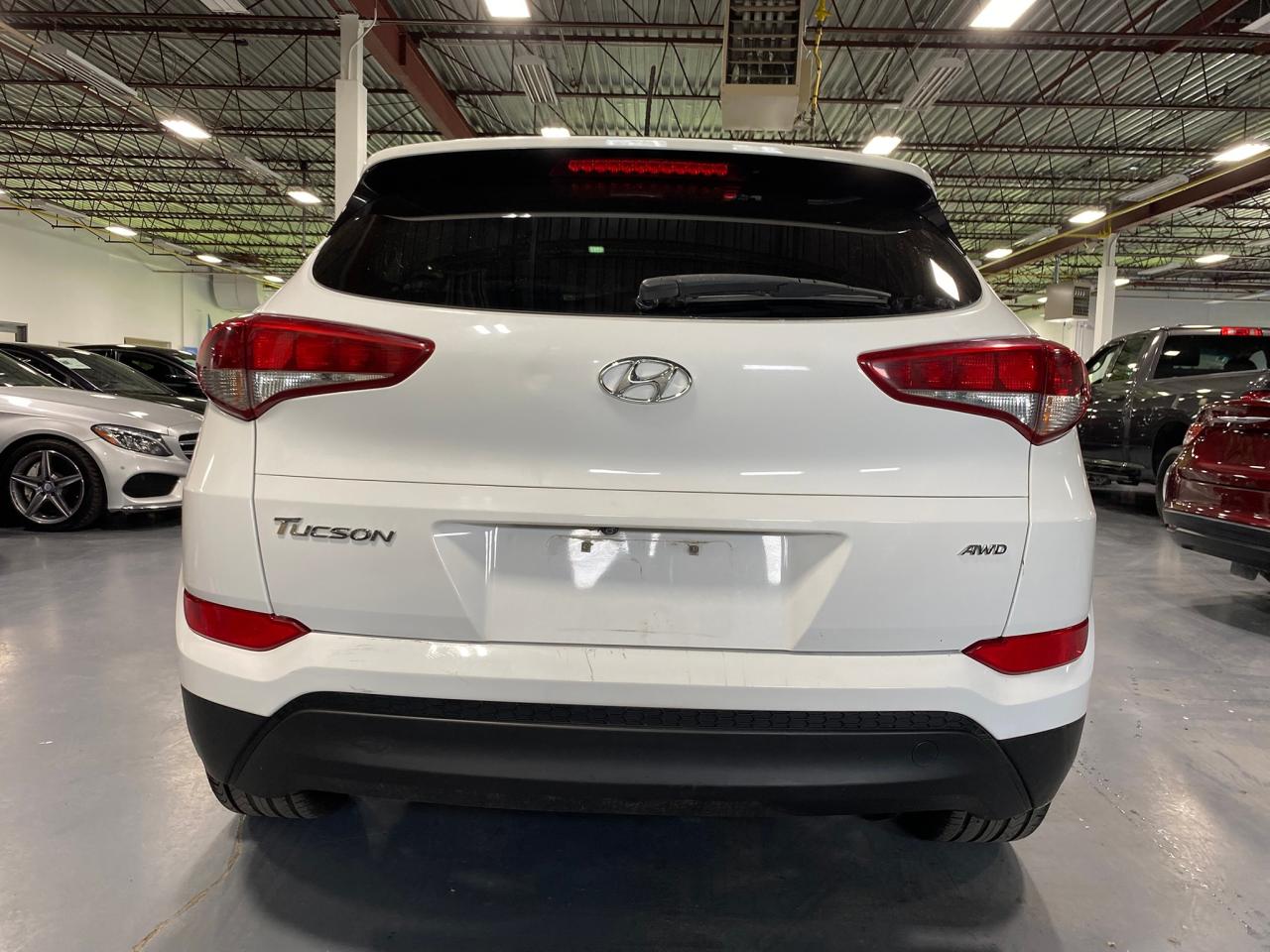 2017 Hyundai Tucson SE - Photo #4