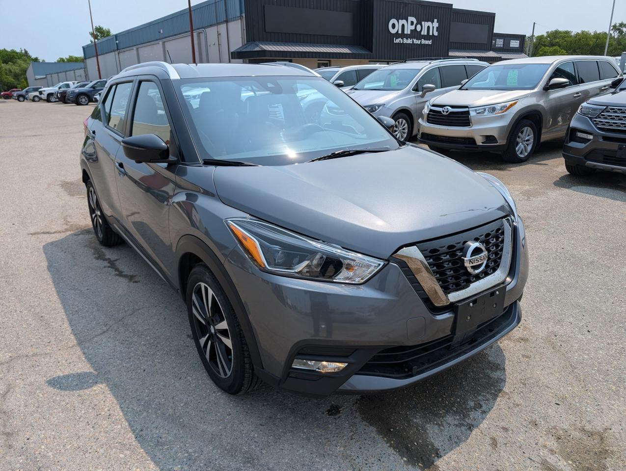 2020 Nissan Kicks SR | Command Start | Heated Seats - Photo #2