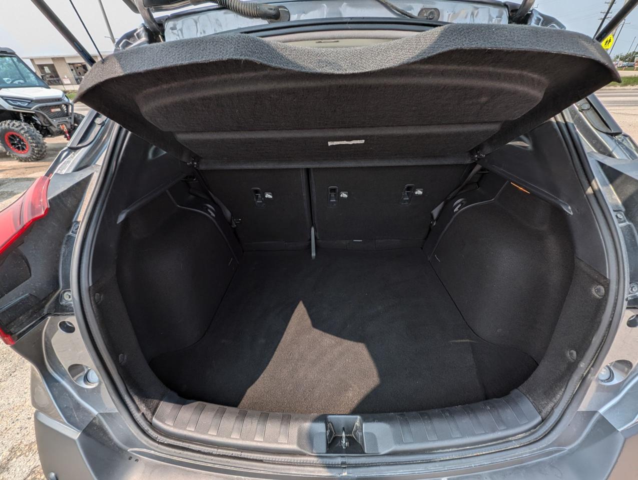 2020 Nissan Kicks SR | Command Start | Heated Seats - Photo #5