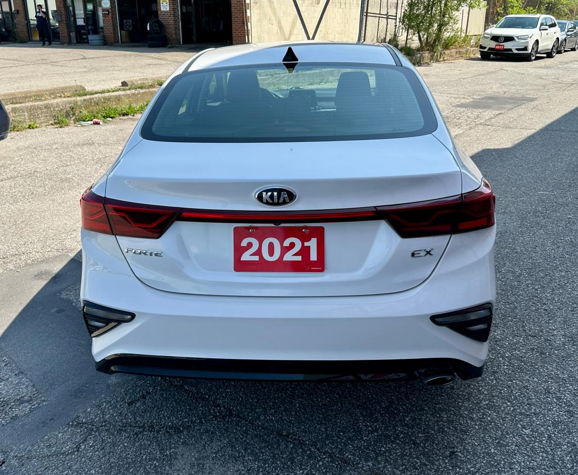 2021 Kia Forte EX+ Photo4
