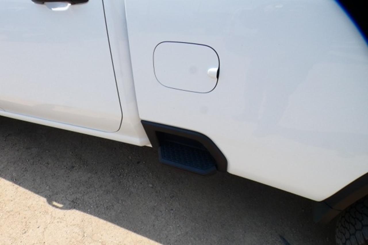 2024 Chevrolet Silverado 3500 Work Truck w/Power cloth seats, BUC - Photo #16