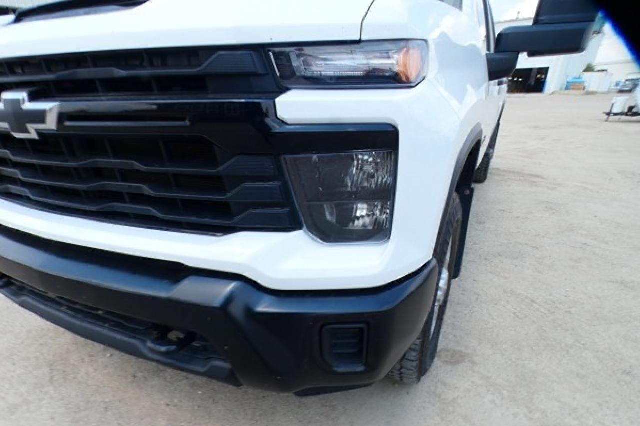2024 Chevrolet Silverado 3500 Work Truck w/Power cloth seats, BUC - Photo #31