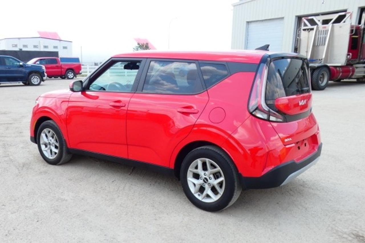 2025 Kia Soul EX w/Htd cloth, BUC - Photo #8