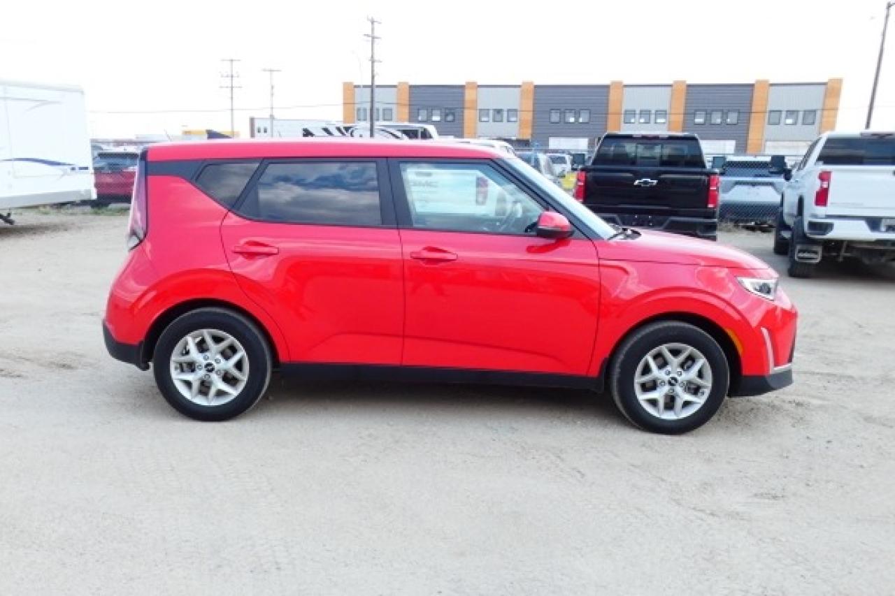 2025 Kia Soul EX w/Htd cloth, BUC - Photo #5