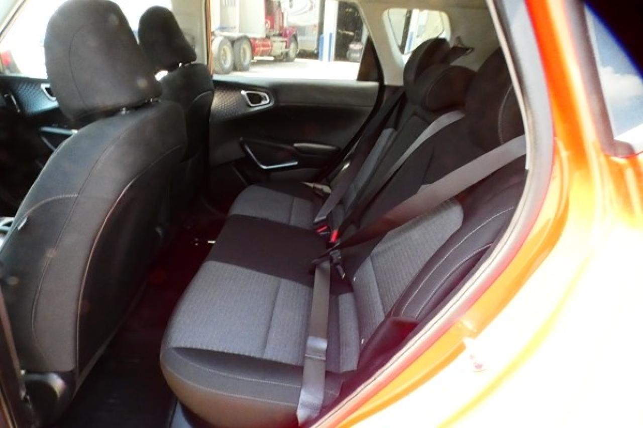 2025 Kia Soul EX w/Htd cloth, BUC - Photo #10