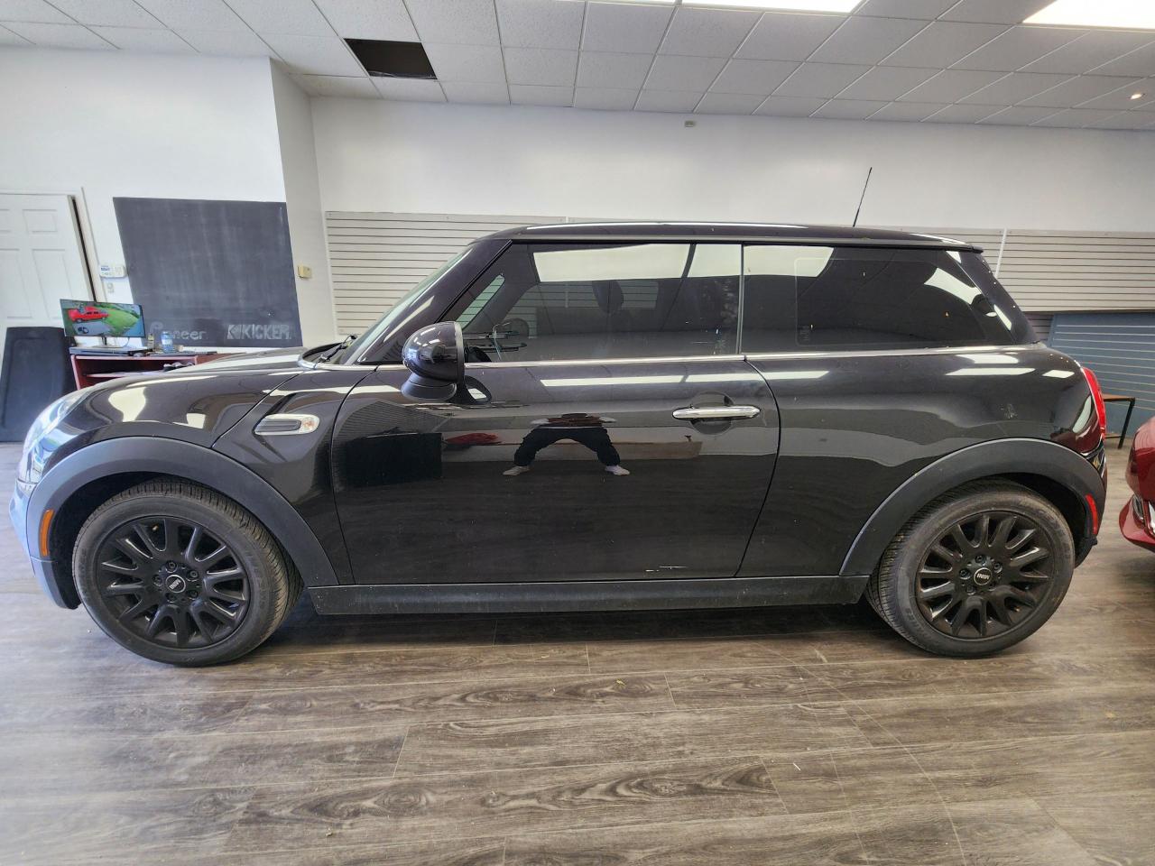 2018 MINI Cooper COOPER CLEAN CARFAX NO ACCIDENTS - Photo #5