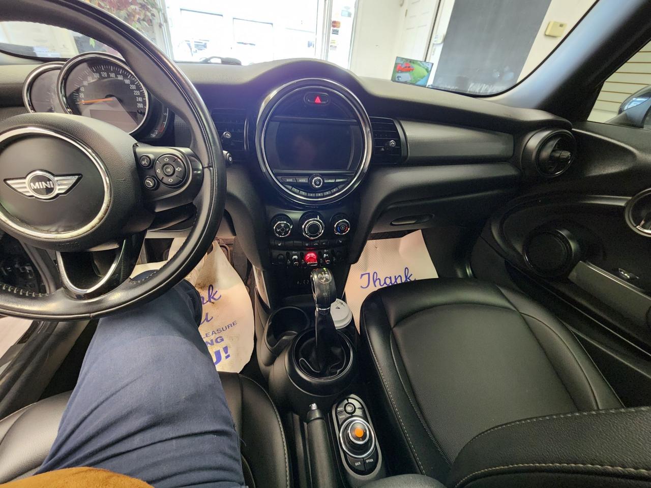 2018 MINI Cooper COOPER CLEAN CARFAX NO ACCIDENTS - Photo #13