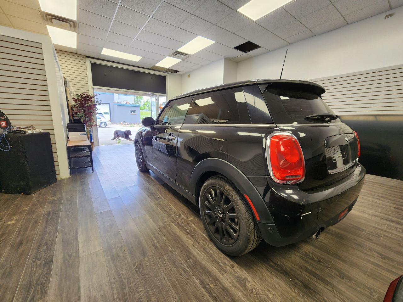 2018 MINI Cooper COOPER CLEAN CARFAX NO ACCIDENTS - Photo #6