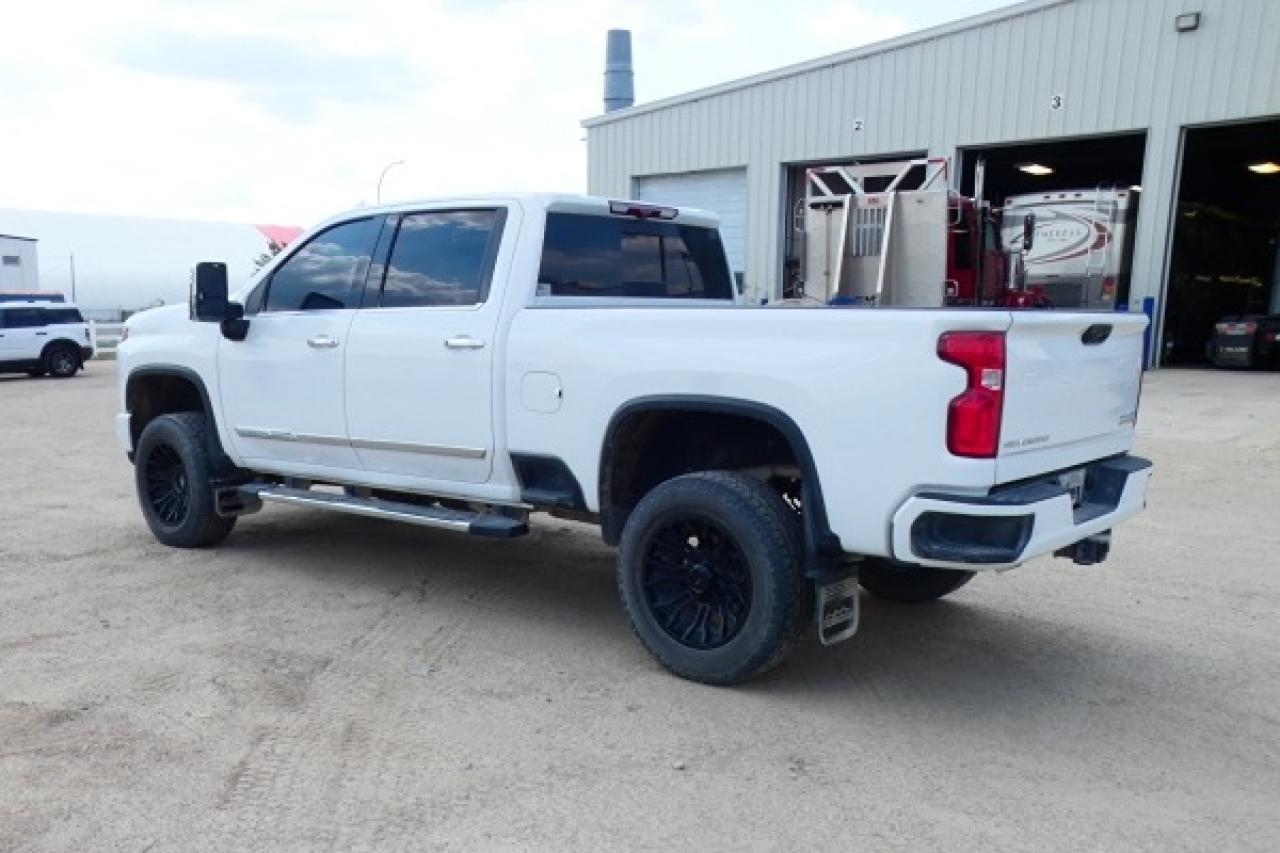 2024 Chevrolet Silverado 2500 High Country DURA DSL w/H&C L, S/R, NAV, BUC - Photo #8