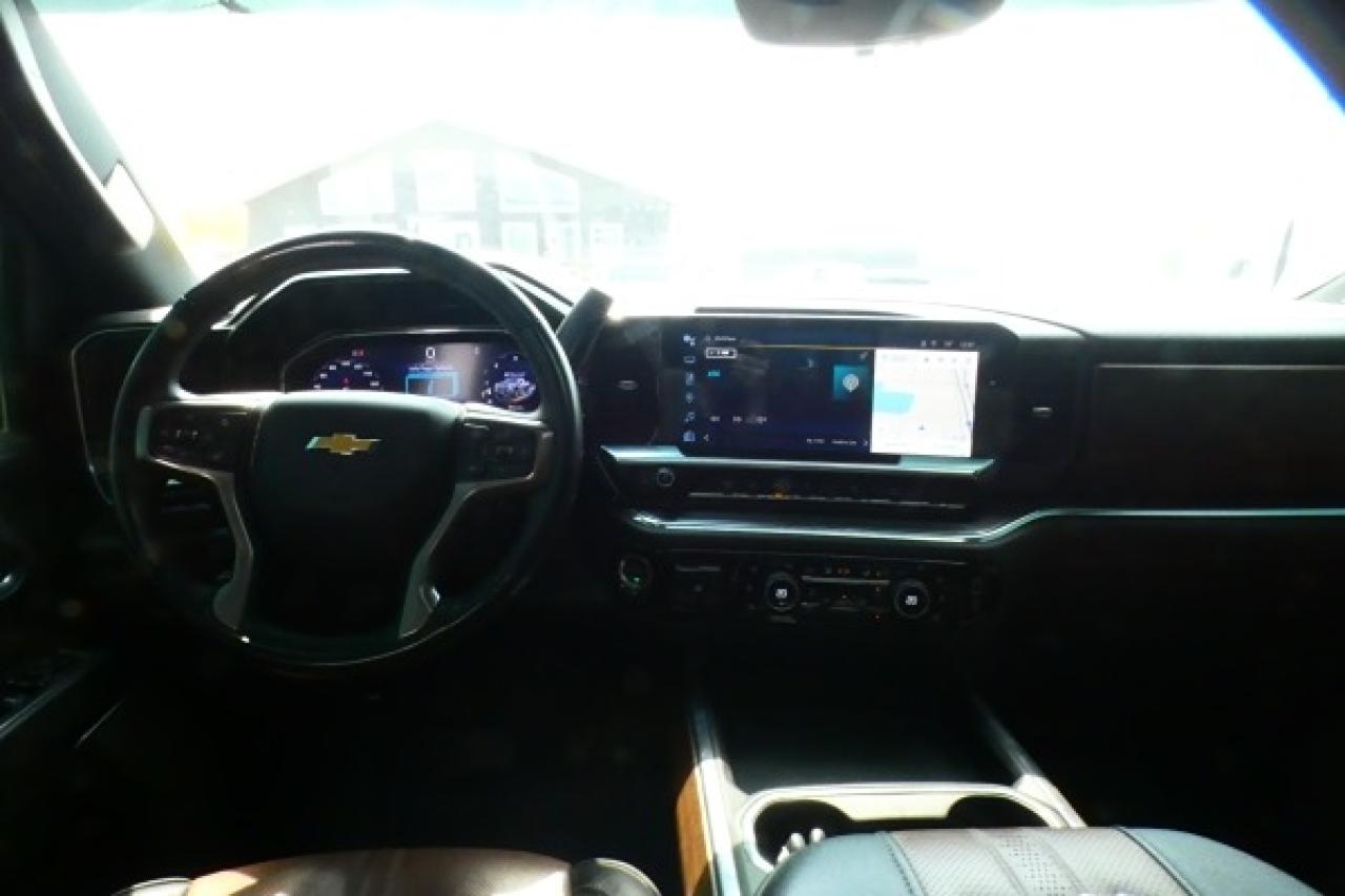 2024 Chevrolet Silverado 2500 High Country DURA DSL w/H&C L, S/R, NAV, BUC - Photo #11