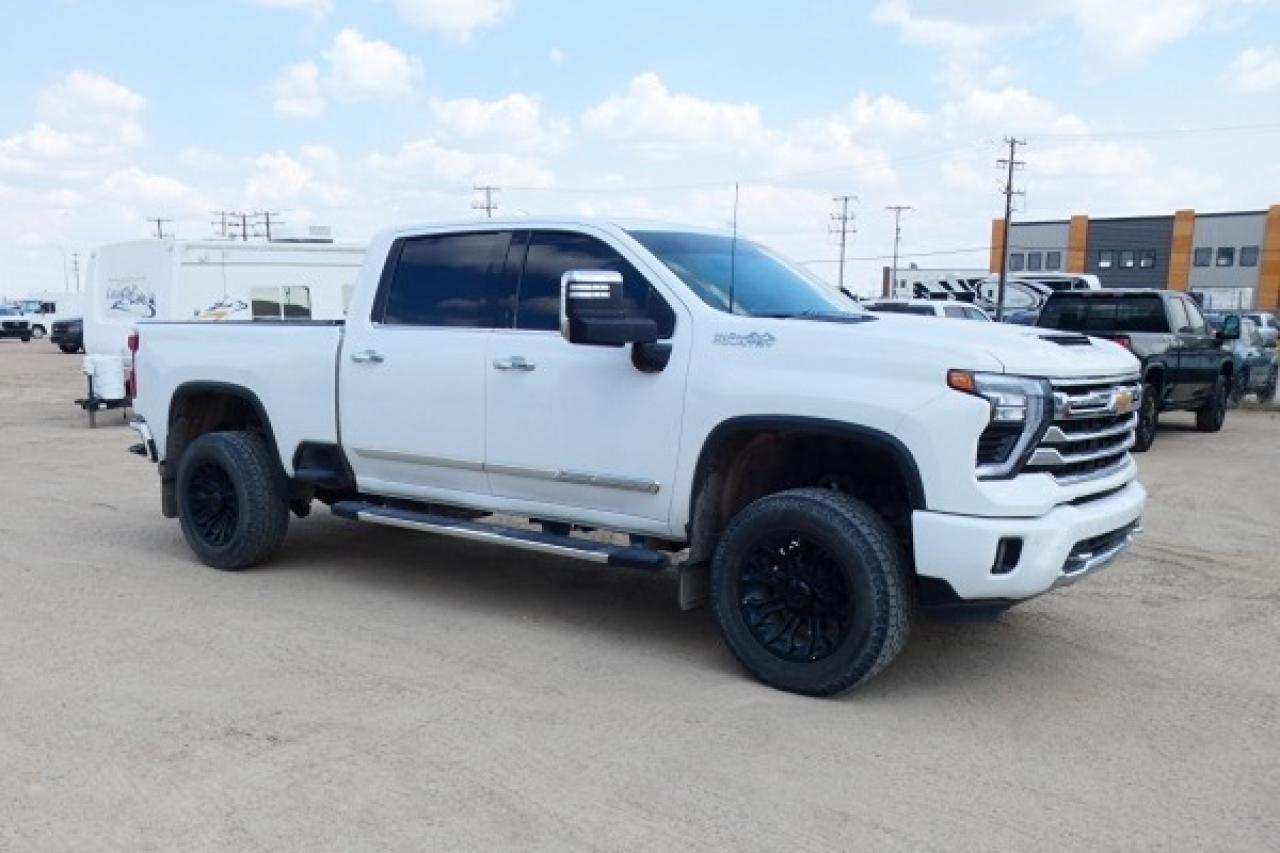 2024 Chevrolet Silverado 2500 High Country DURA DSL w/H&C L, S/R, NAV, BUC - Photo #4