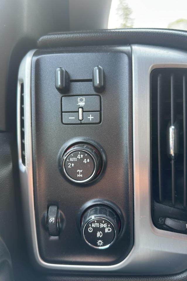 2015 GMC Sierra 1500 SLE - Photo #9