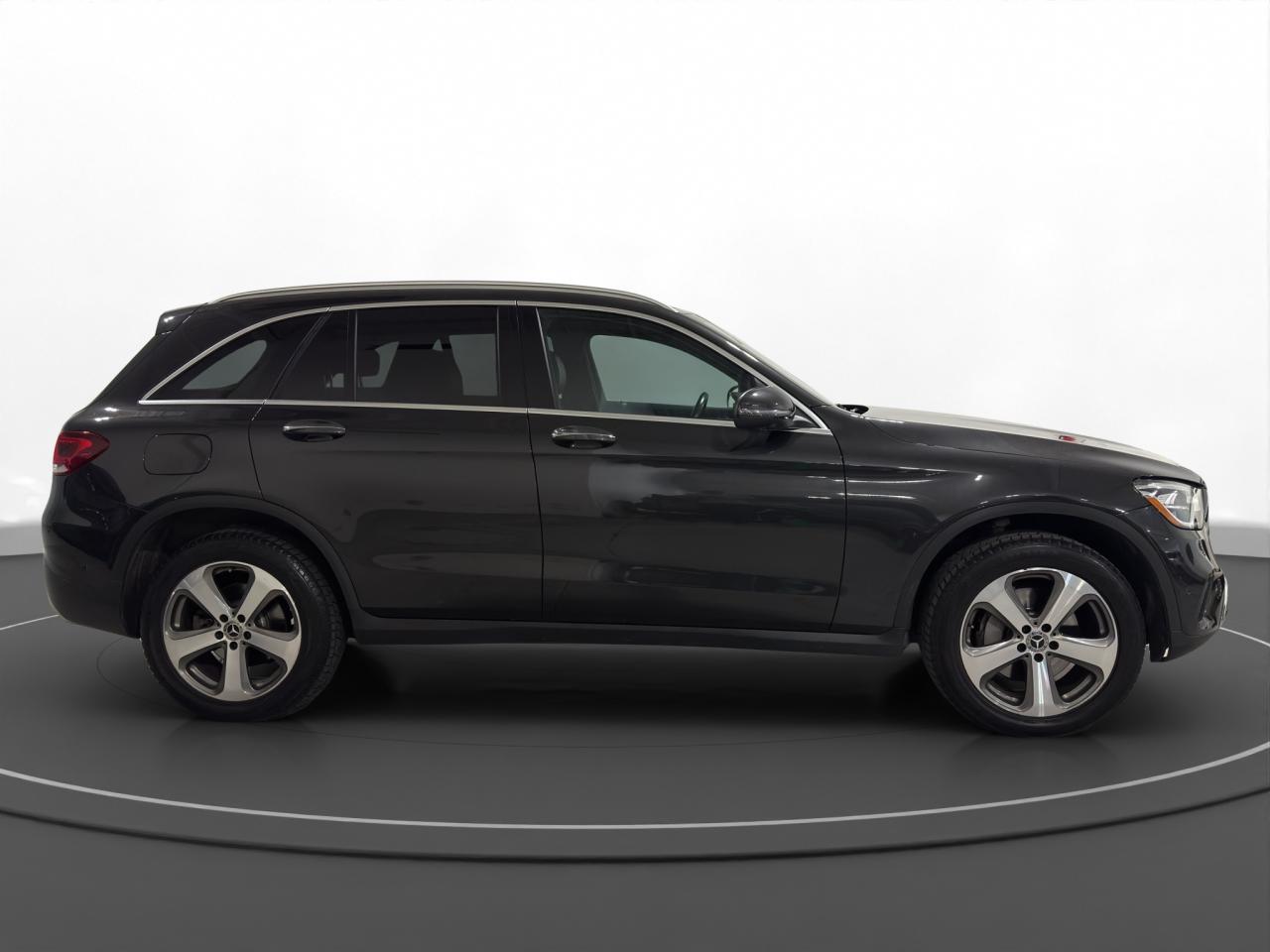 2020 Mercedes-Benz GLC 300 GLC 300 - Photo #4