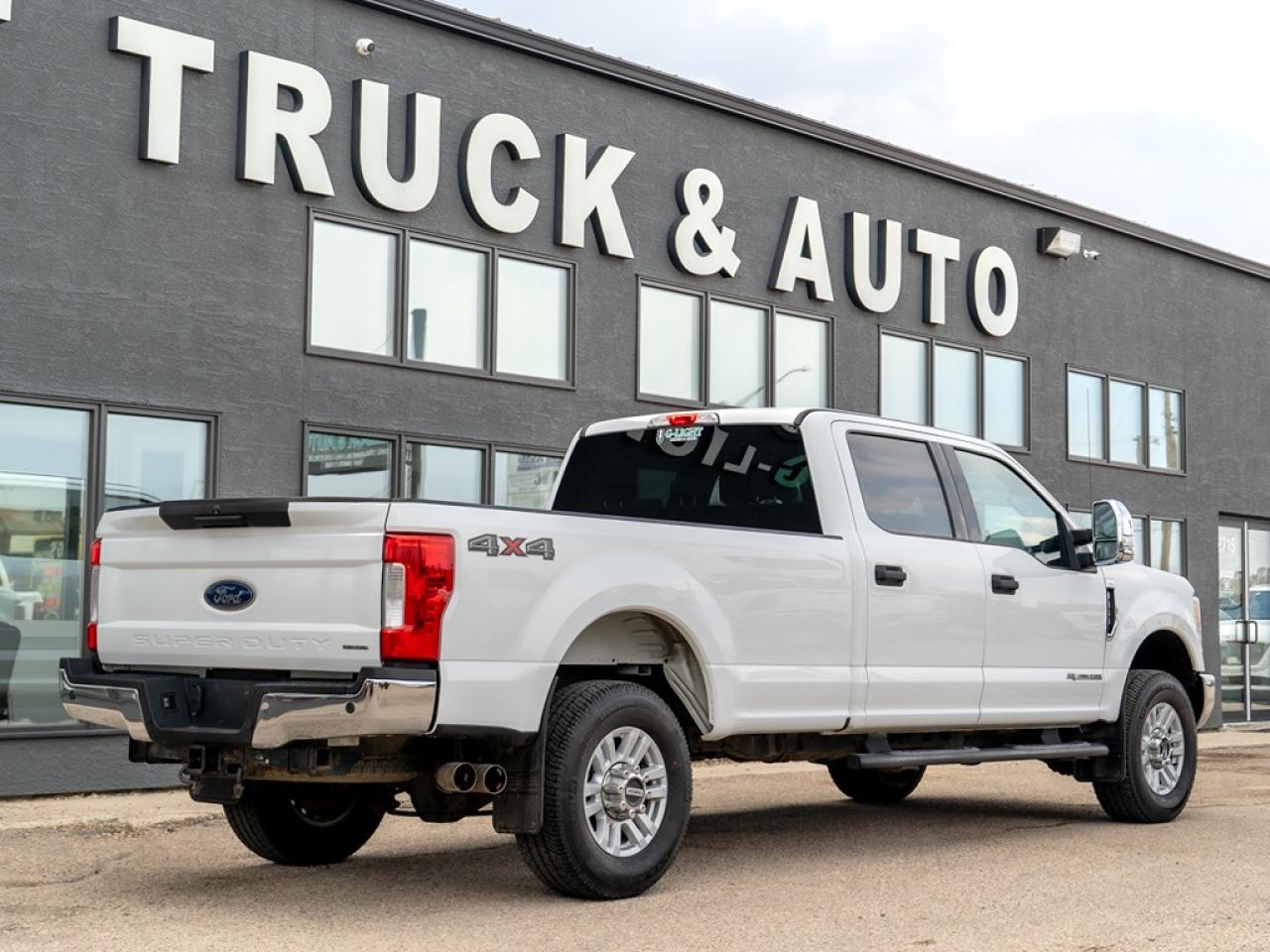 2017 Ford F-350 XLT Photo5