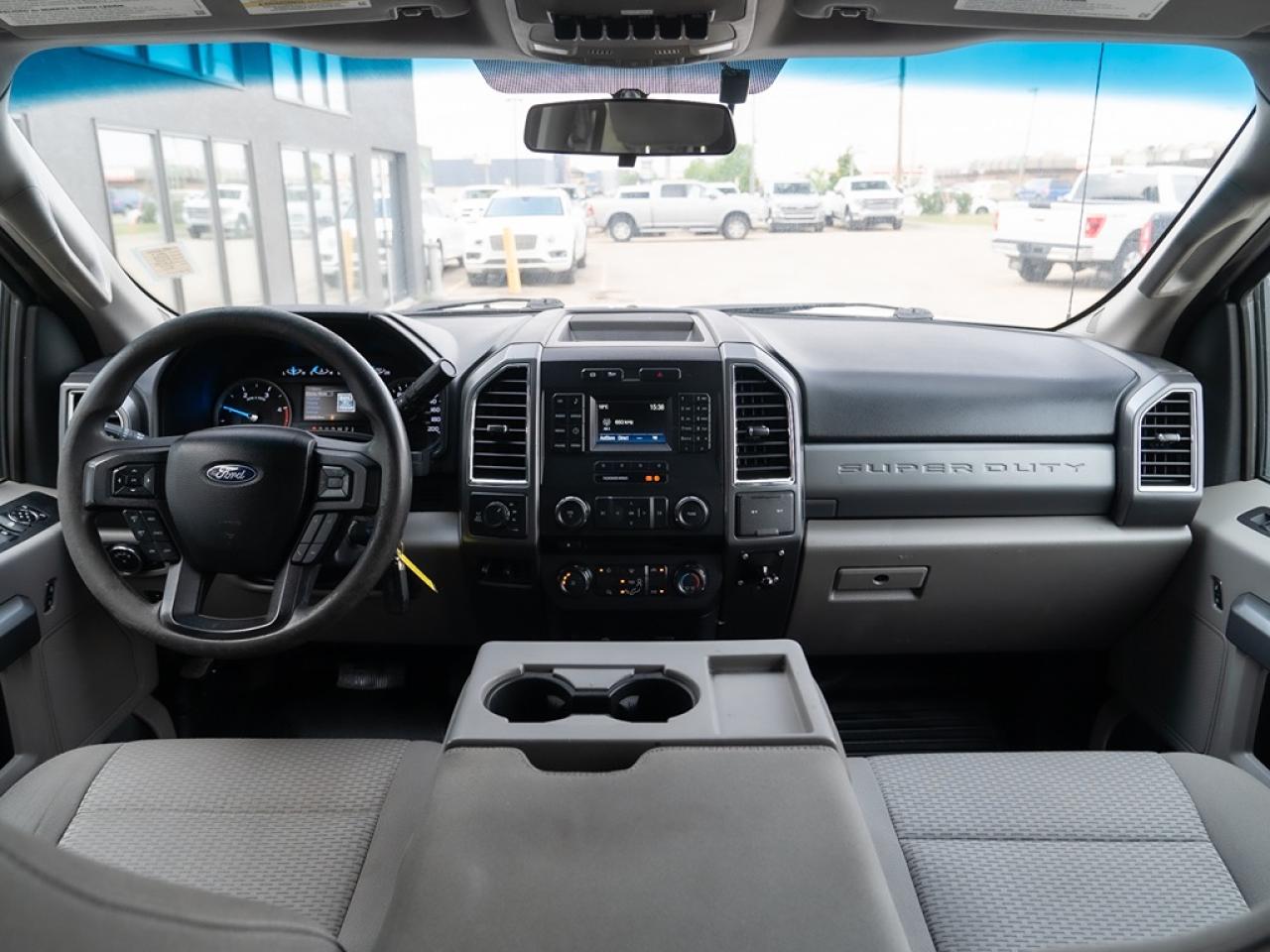 2017 Ford F-350 XLT Photo7