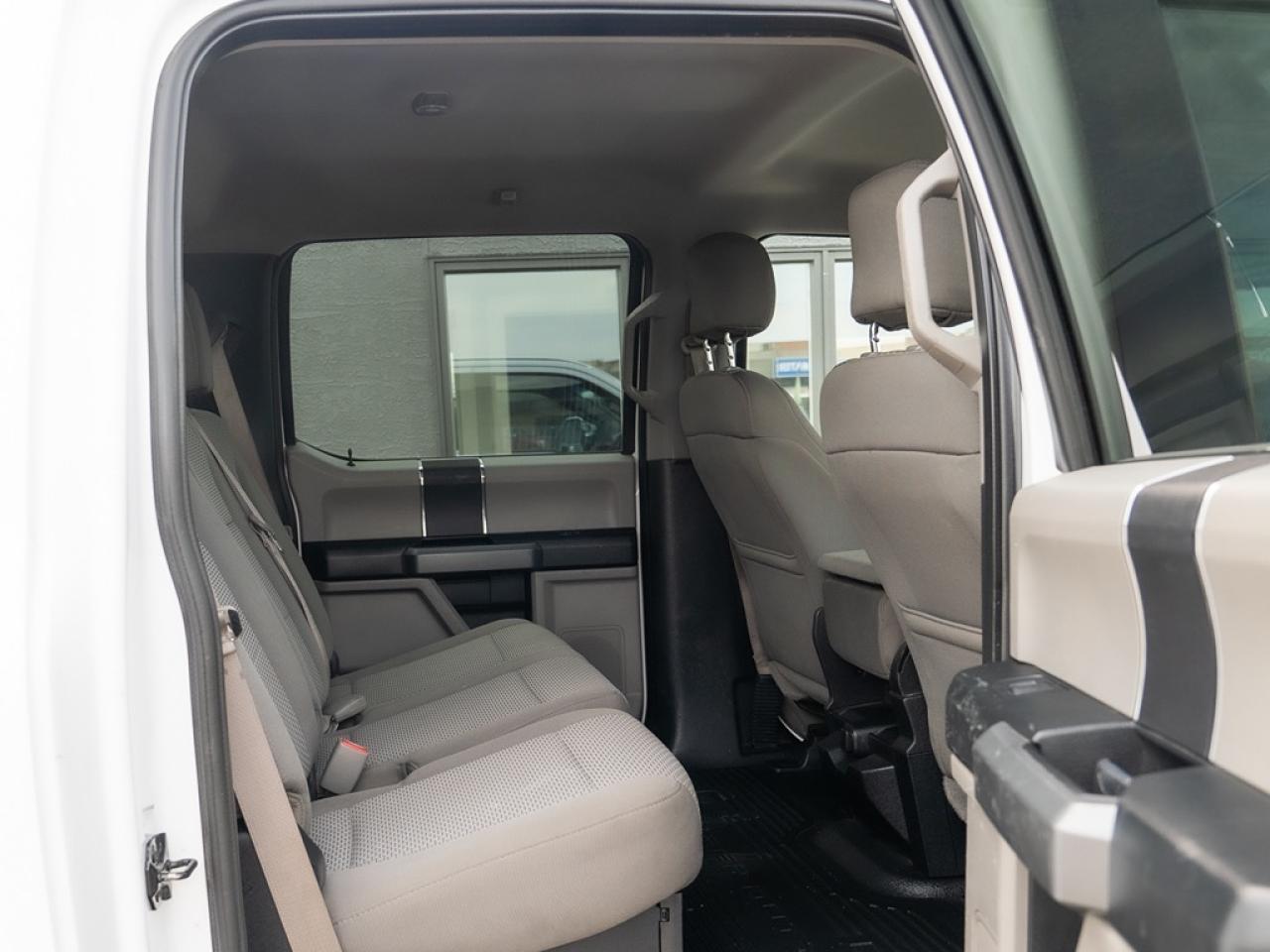 2017 Ford F-350 XLT Photo19