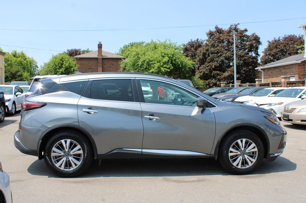 2023 Nissan Murano SV - Photo #2