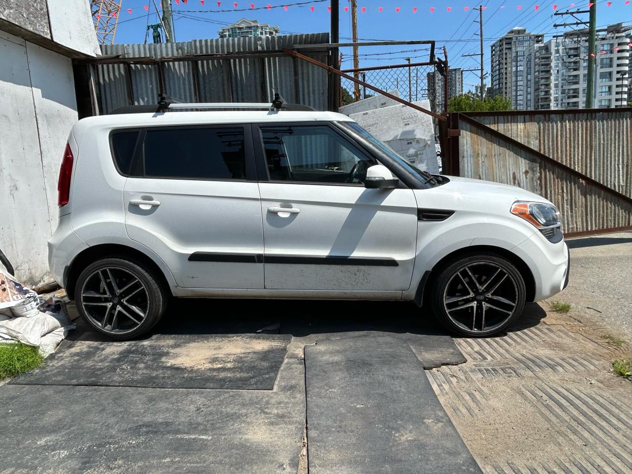 2013 Kia Soul 2U - Photo #2