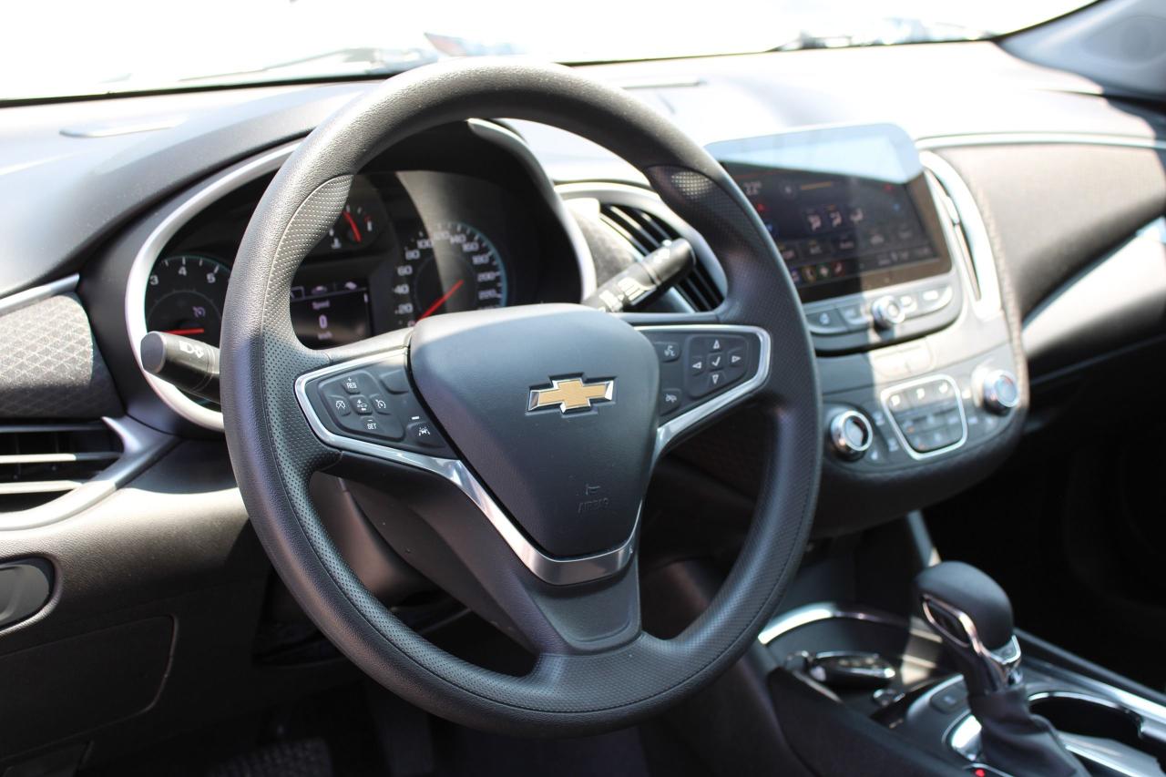 2023 Chevrolet Malibu 1LT - Photo #9