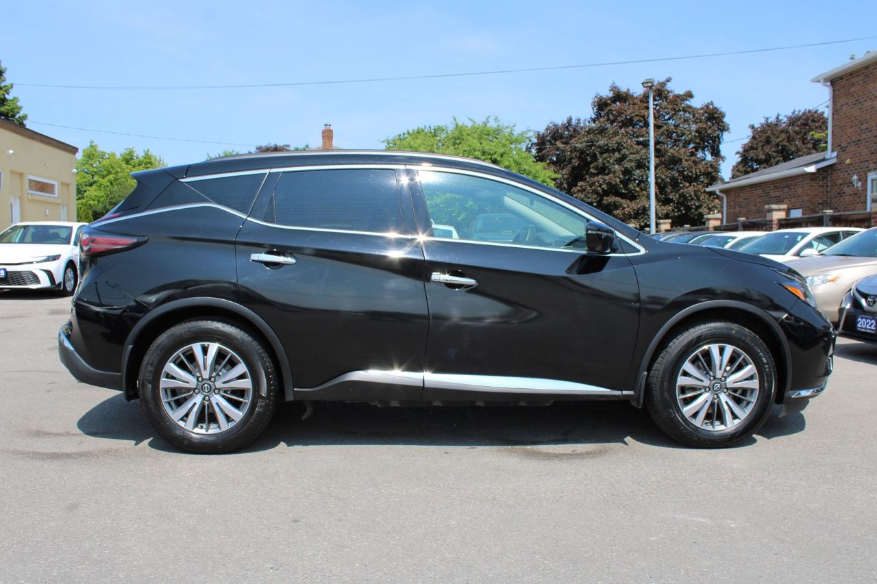 2023 Nissan Murano SV - Photo #3
