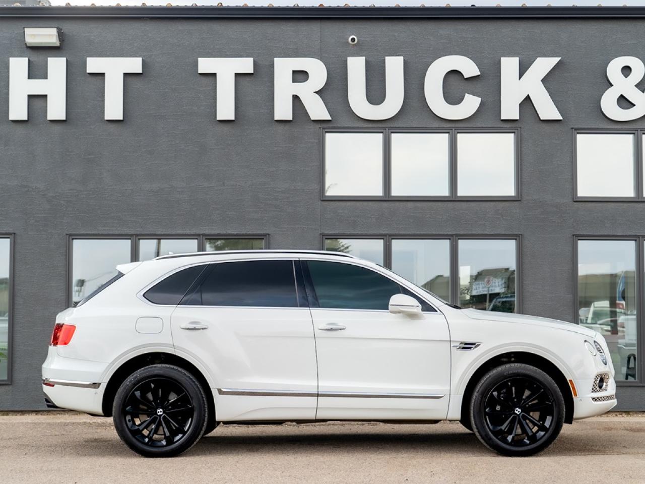 2017 Bentley Bentayga W12 First Edition Bentayga Photo4