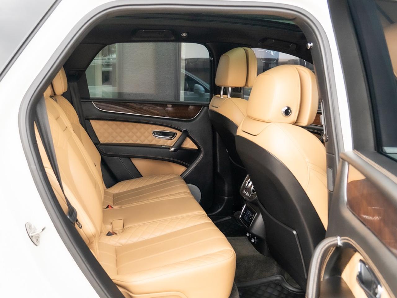 2017 Bentley Bentayga W12 First Edition Bentayga Photo21