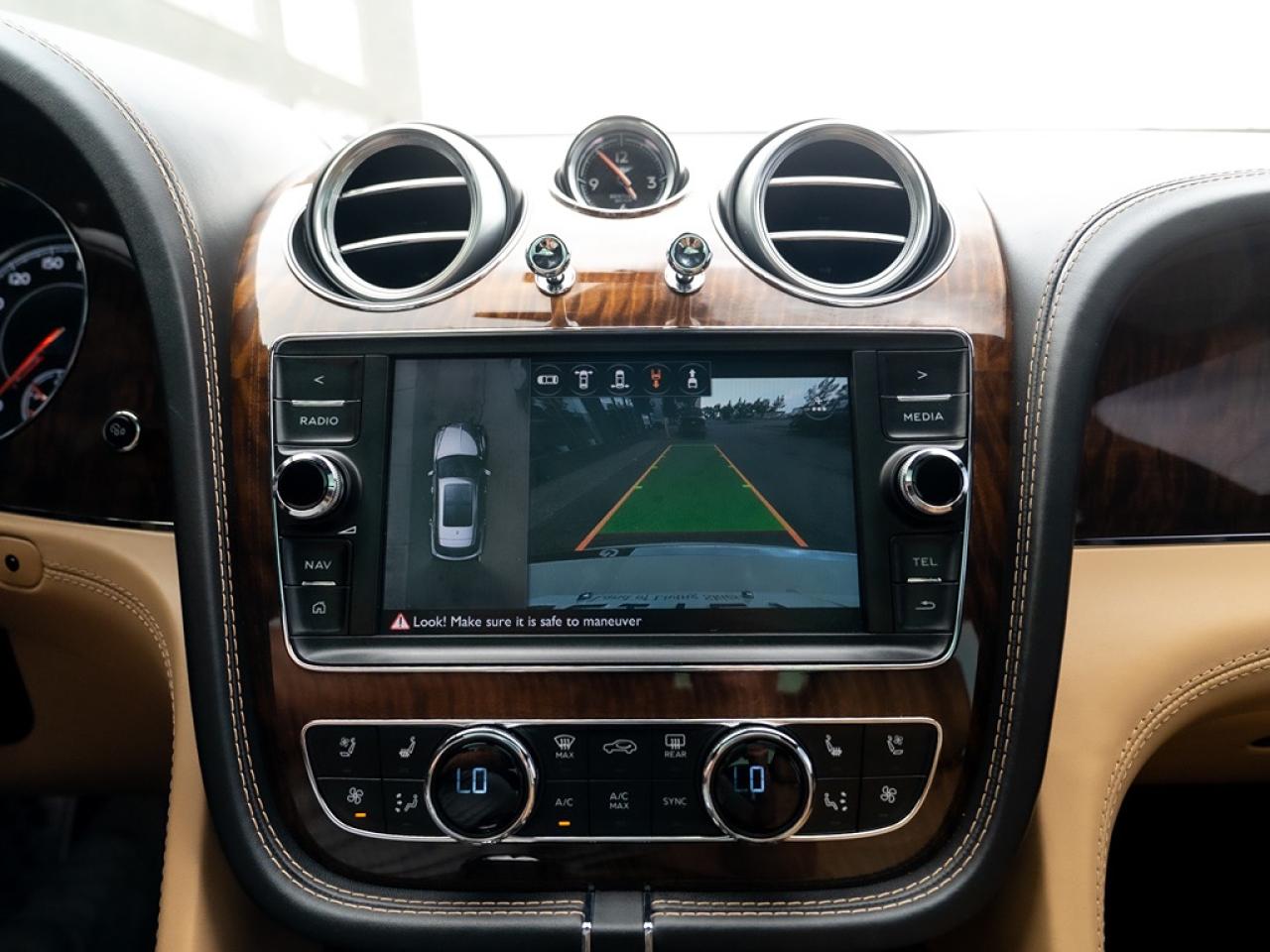 2017 Bentley Bentayga W12 First Edition Bentayga Photo16