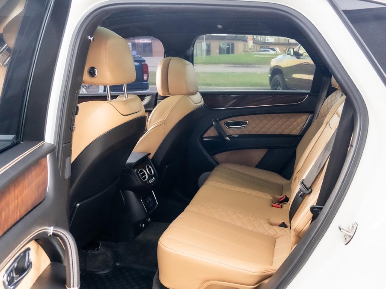 2017 Bentley Bentayga W12 First Edition Bentayga Photo20