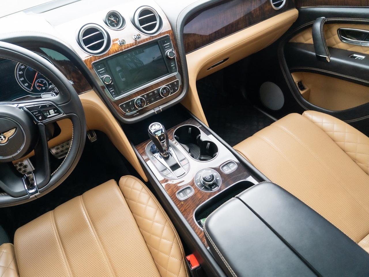 2017 Bentley Bentayga W12 First Edition Bentayga Photo10