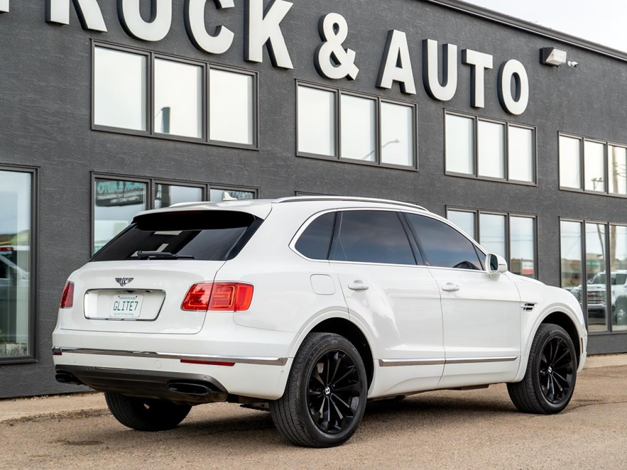 2017 Bentley Bentayga W12 First Edition Bentayga Photo5