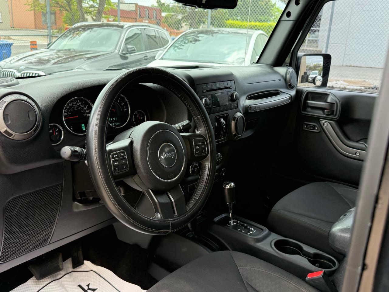 2016 Jeep Wrangler 4WD 4dr Unlimited Sahara - Photo #6