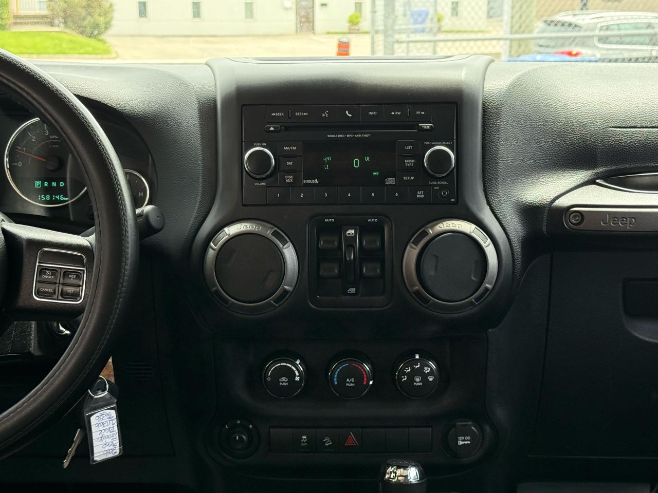 2016 Jeep Wrangler 4WD 4dr Unlimited Sahara - Photo #9