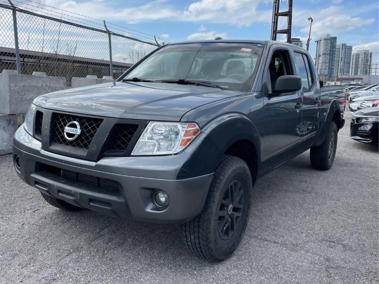 2018 Nissan Frontier SL Crew Cab LWB 5AT 4WD - Photo #3