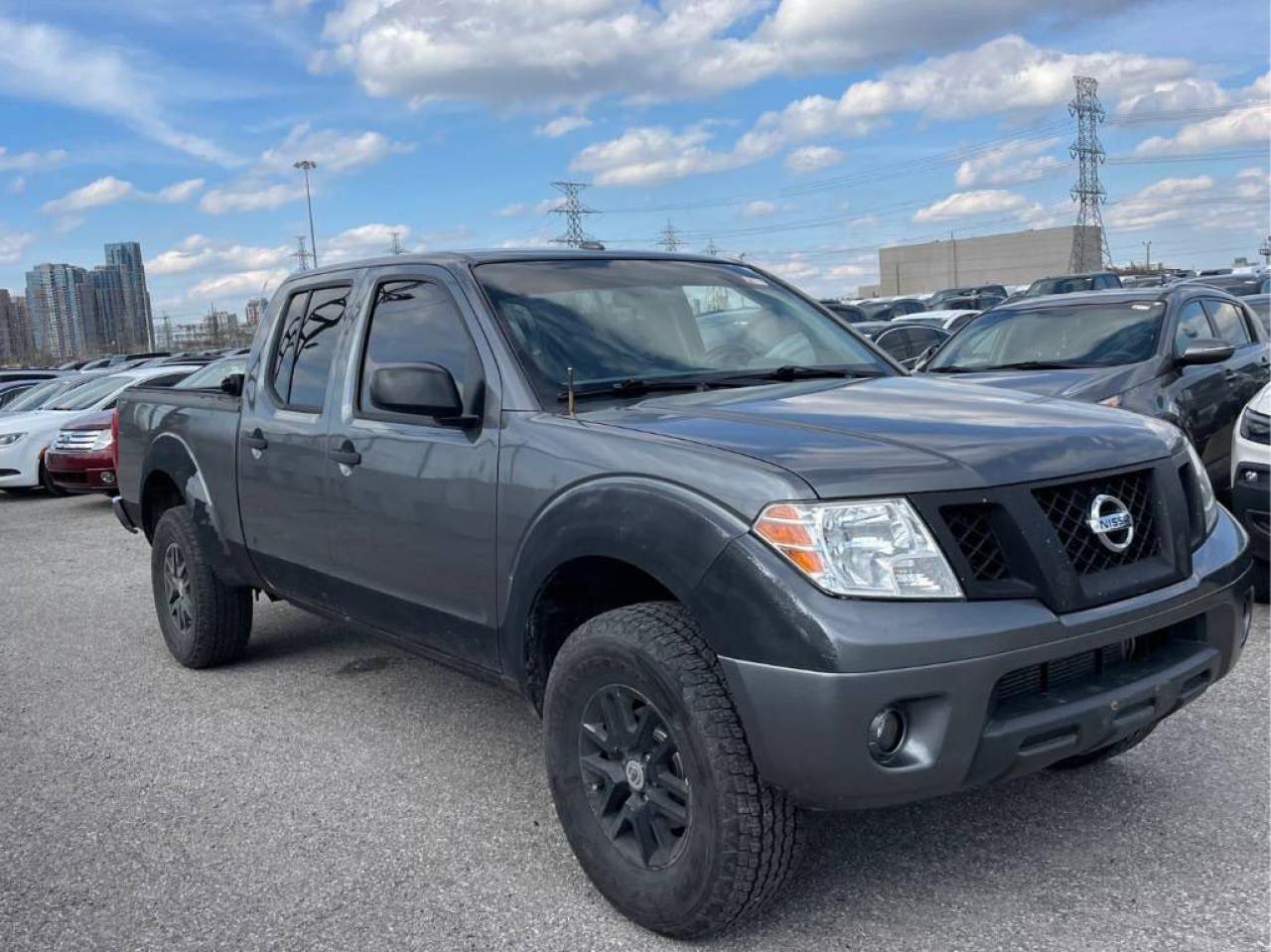 2018 Nissan Frontier SL Crew Cab LWB 5AT 4WD - Photo #2