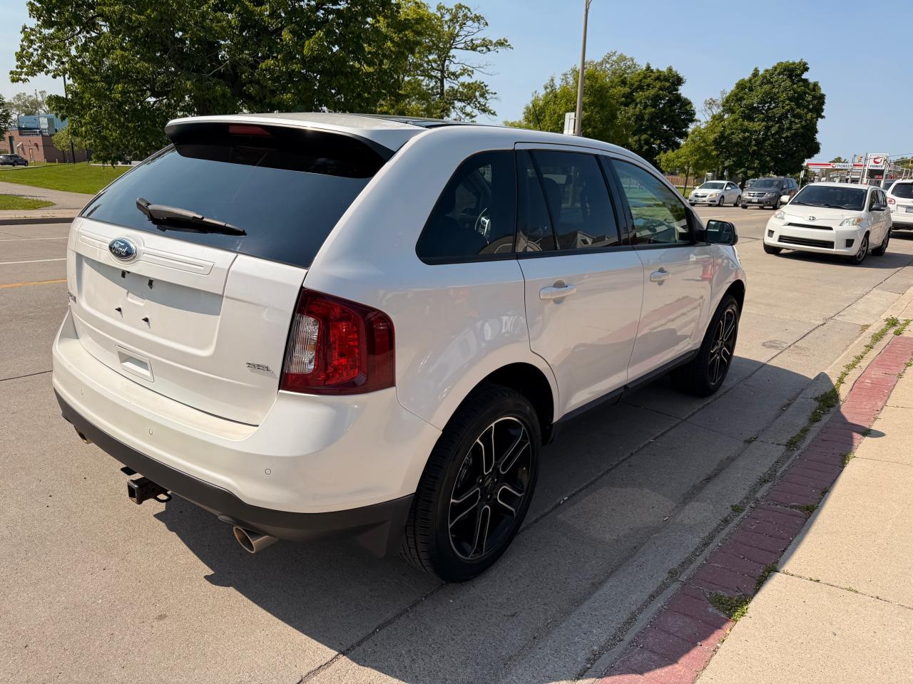 2013 Ford Edge SEL - Photo #10