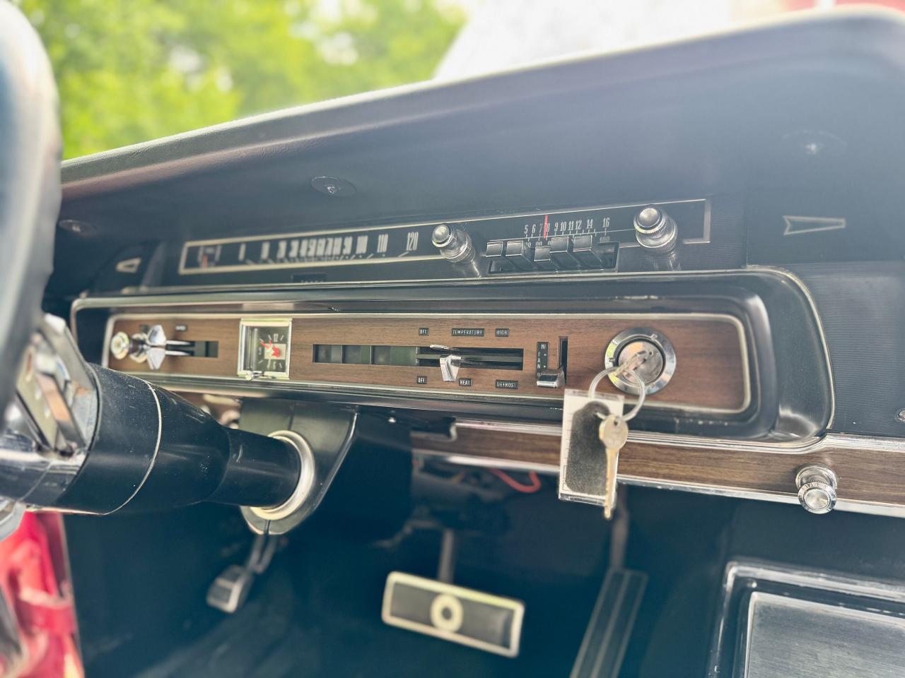 1966 Ford Galaxie XL 500 428 7.0L V8 - Photo #39