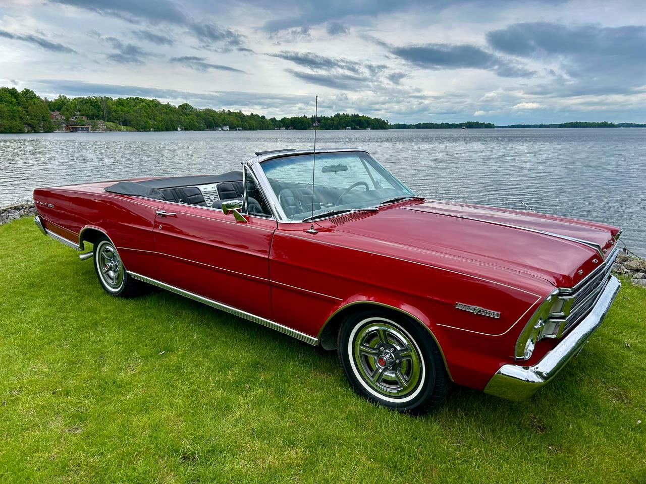 1966 Ford Galaxie XL 500 428 7.0L V8 - Photo #7