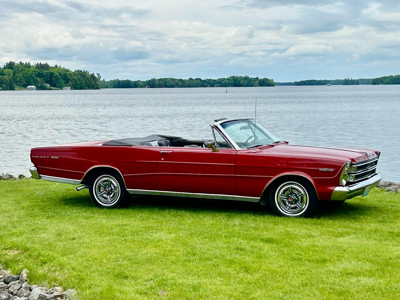 1966 Ford Galaxie Convertible RWD Photo4
