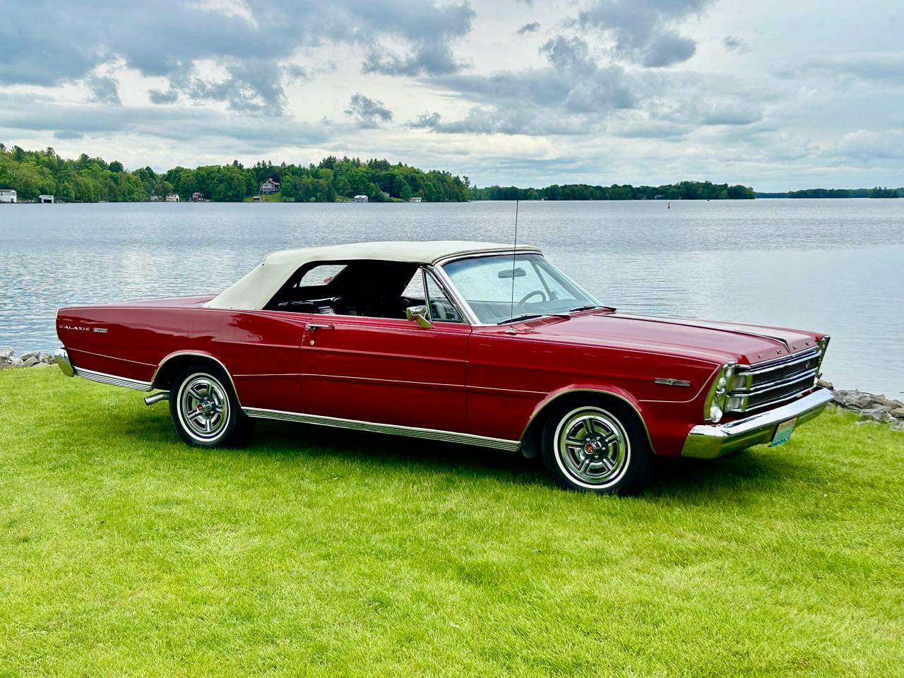 1966 Ford Galaxie XL 500 428 7.0L V8 - Photo #6