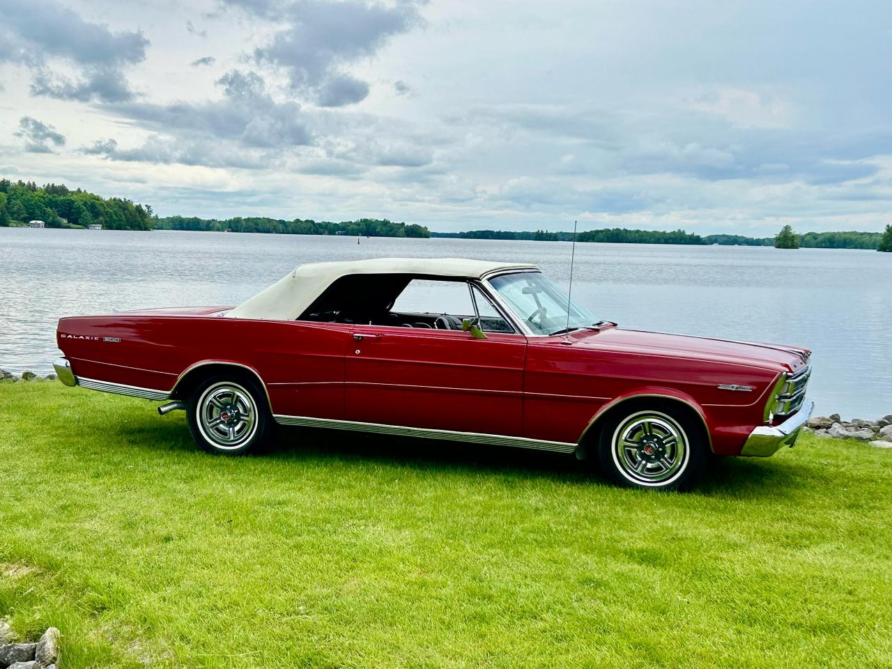1966 Ford Galaxie XL 500 428 7.0L V8 - Photo #15