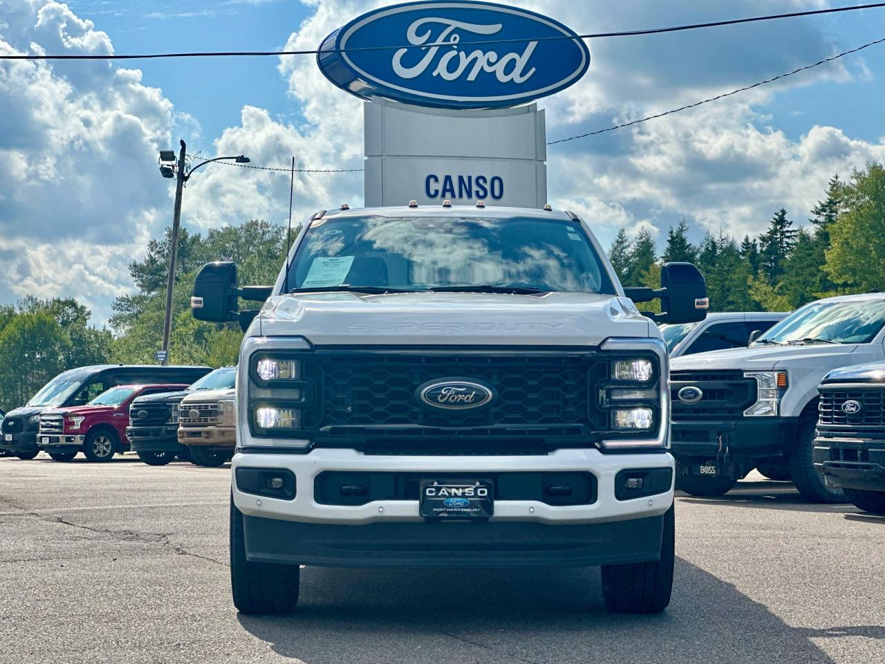2025 Ford F-250 Super Duty SRW LARIAT 4WD Crew Cab 6.75' Photo5