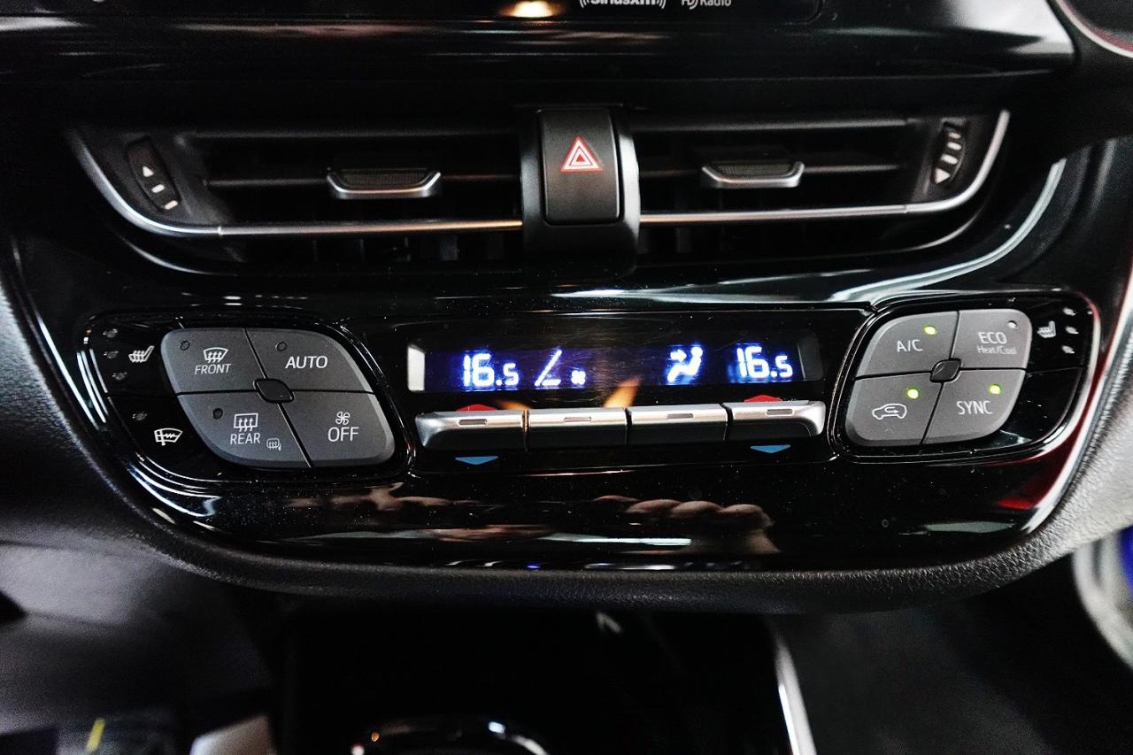 2019 Toyota C-HR XLE MODEL,NO ACCIDENT ,SERVICE  RECORDS.LOW KM - Photo #22