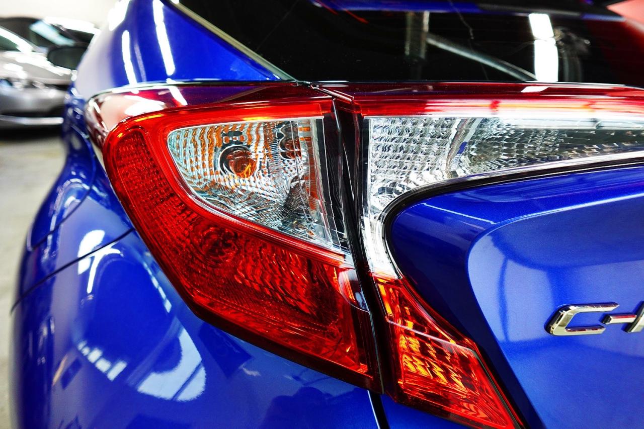 2019 Toyota C-HR XLE MODEL,NO ACCIDENT ,SERVICE  RECORDS.LOW KM - Photo #8