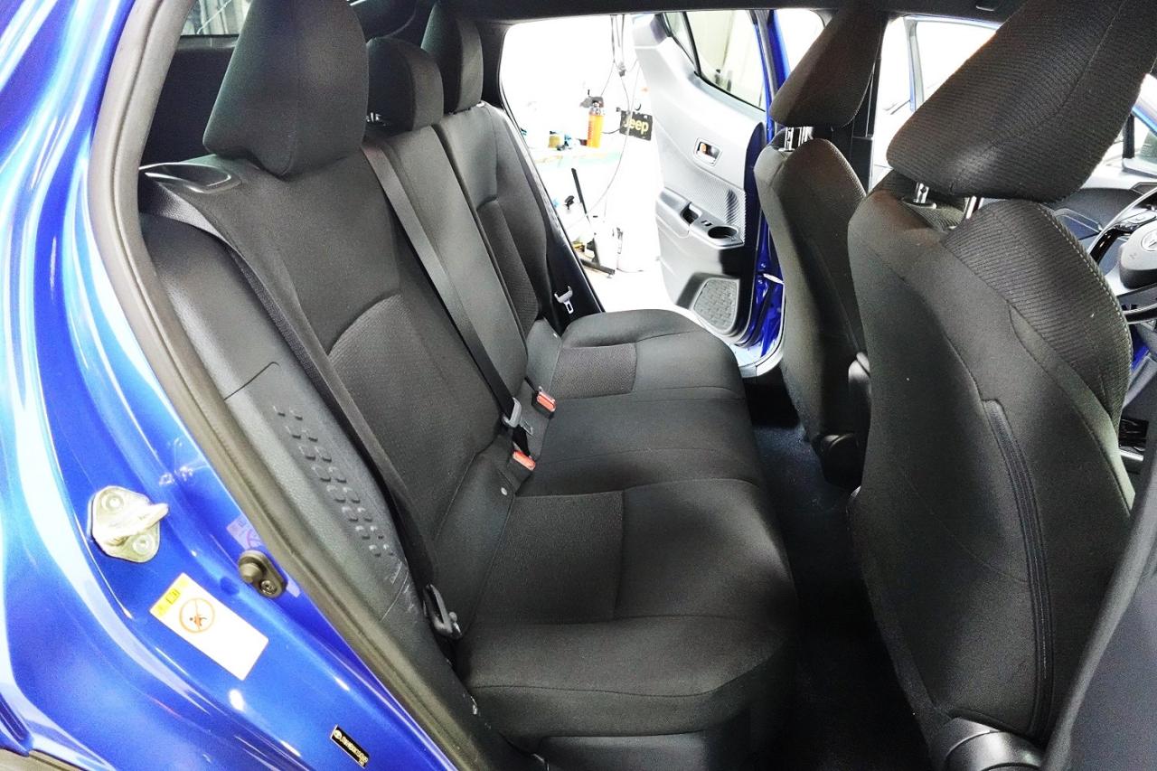2019 Toyota C-HR XLE MODEL,NO ACCIDENT ,SERVICE  RECORDS.LOW KM - Photo #19