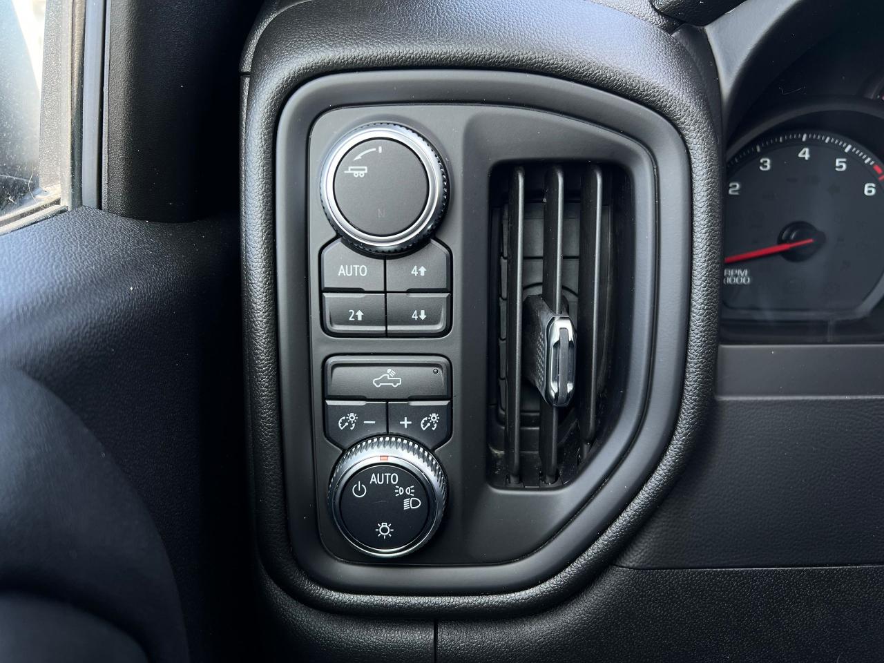2019 GMC Sierra 1500 4WD CREW CAB 157" - Photo #13