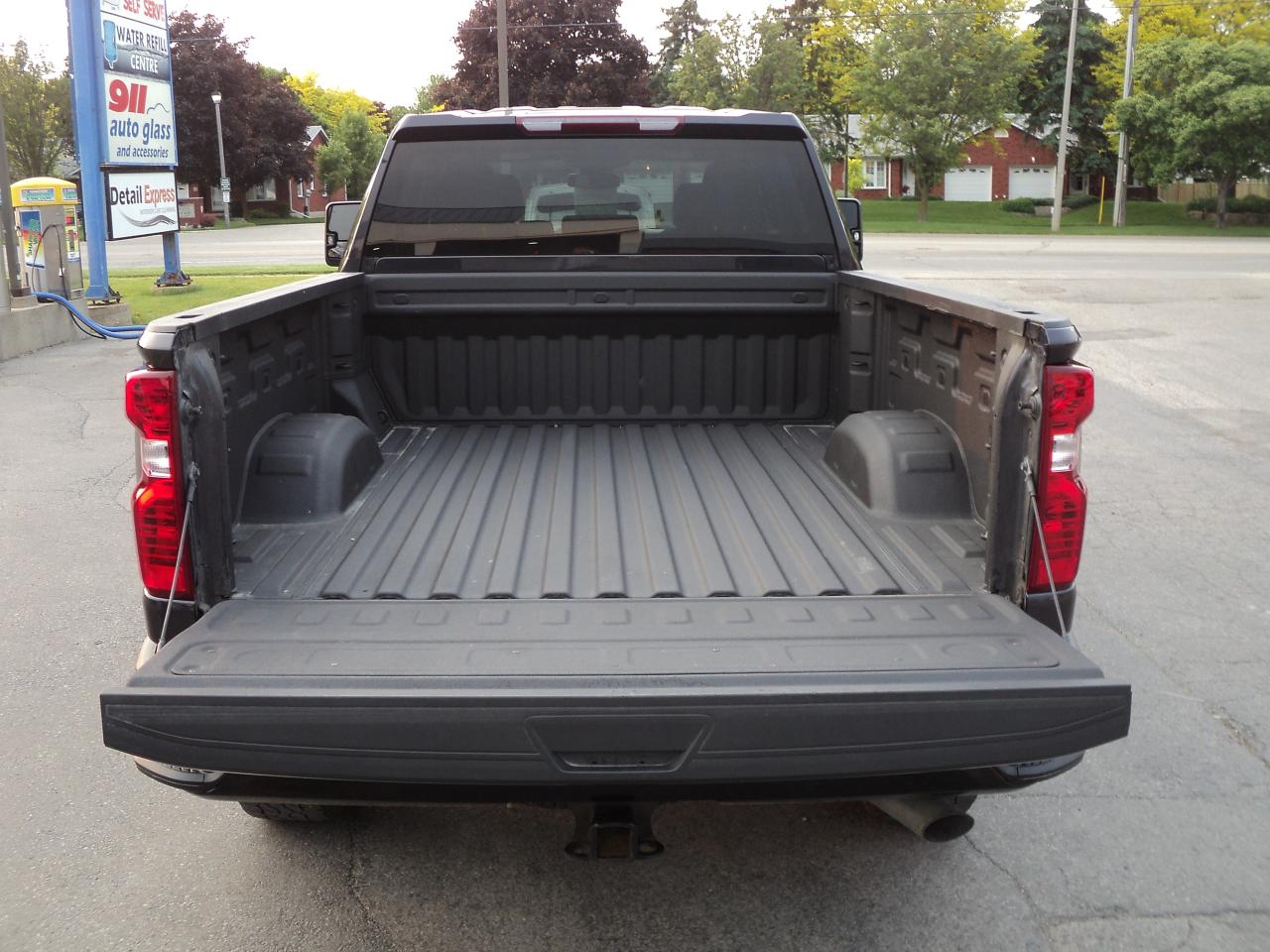 2024 Chevrolet Silverado 2500 Custom CrewCab 4WD Z71 6.6L8cylGas 6'10"Box 159"WB - Photo #8
