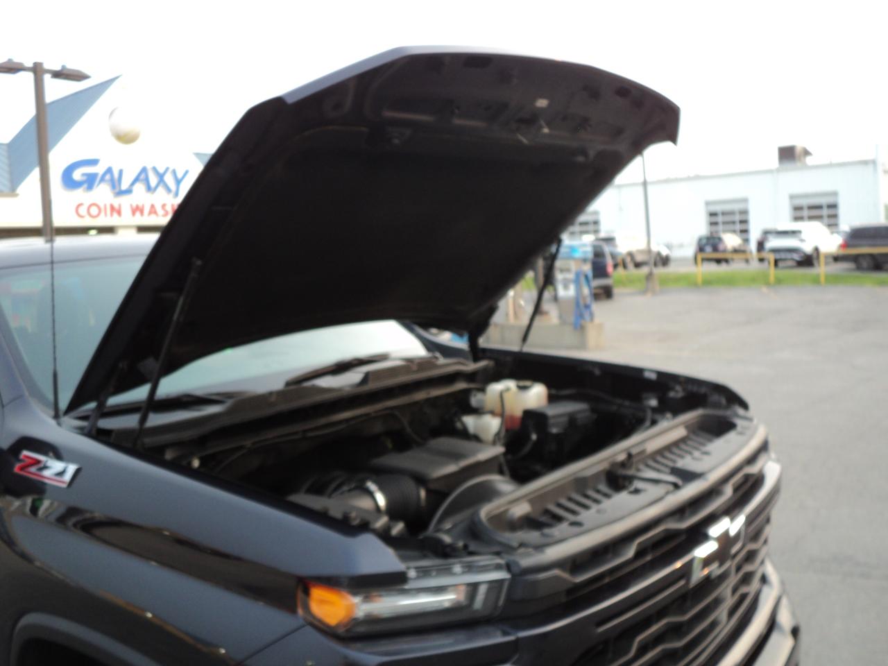 2024 Chevrolet Silverado 2500 Custom CrewCab 4WD Z71 6.6L8cylGas 6'10"Box 159"WB - Photo #33