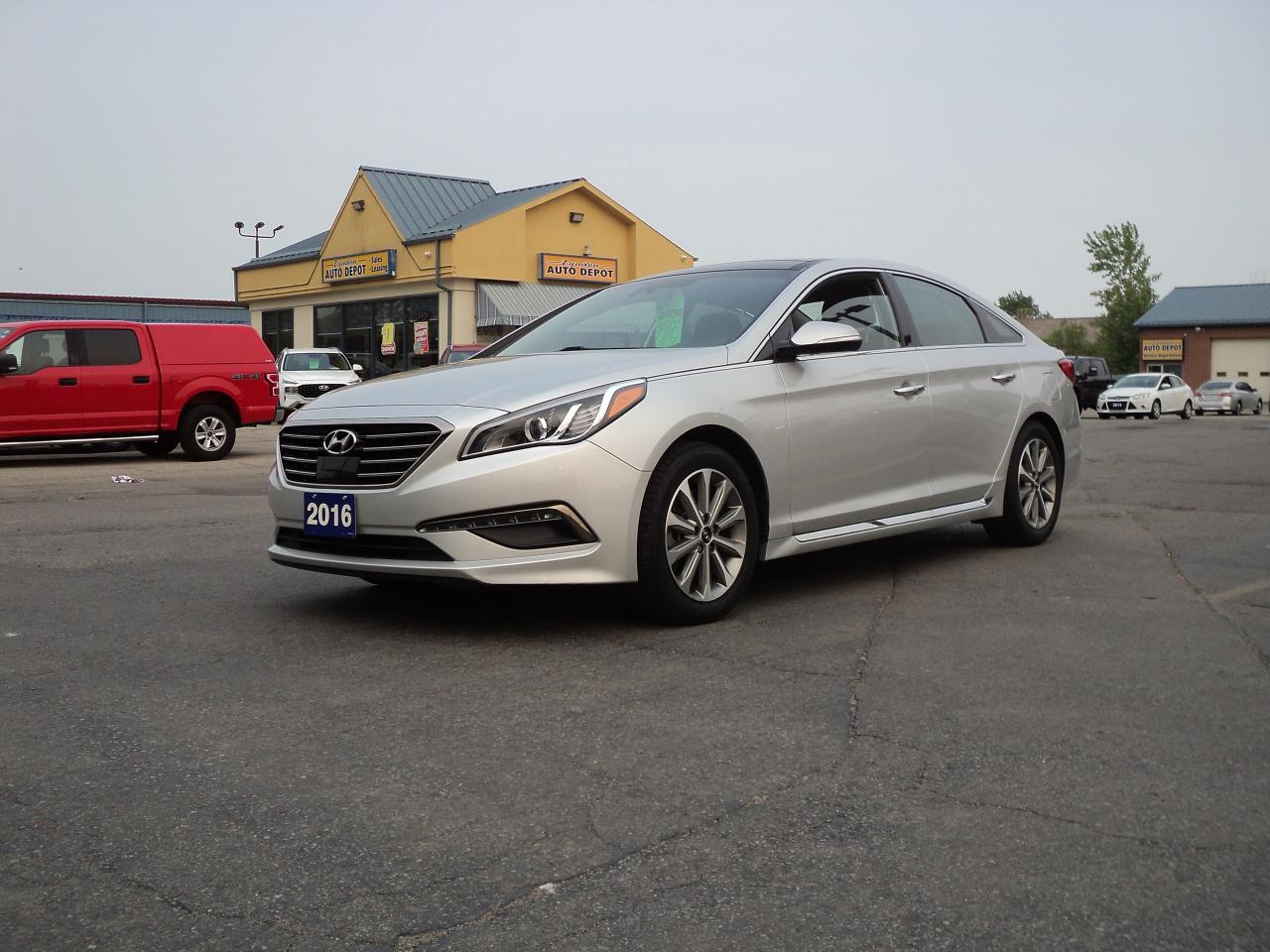 2016 Hyundai Sonata Limited2.4L4cylPanoramicRoofNavLeatherHeatedCooled