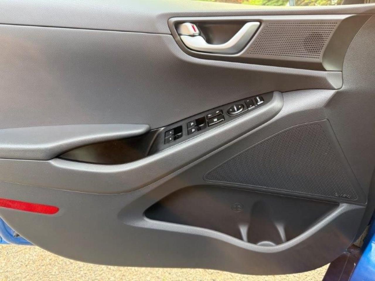 2018 Hyundai IONIQ Limited Electric Photo