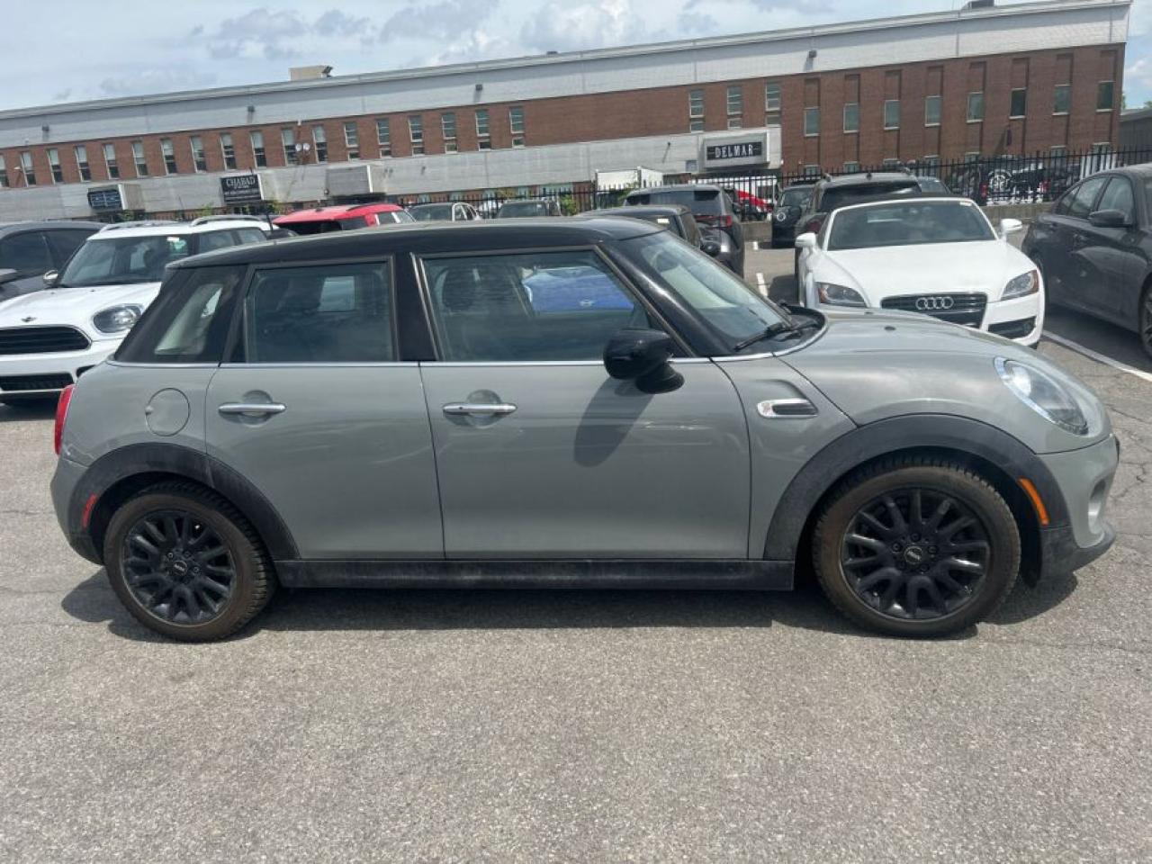 2021 MINI HARDTOP 4 DOOR LEATHER/NAVIGATION/SUNROOF/AUTO/COMING SOON!! - Photo #4
